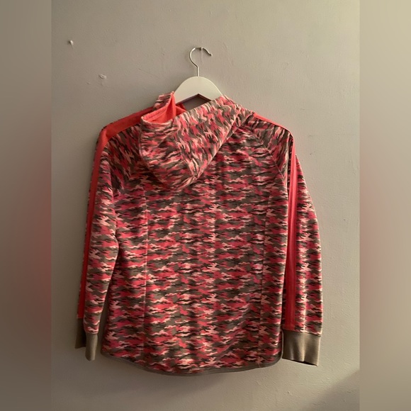 Skechers - Picture 2 of 3